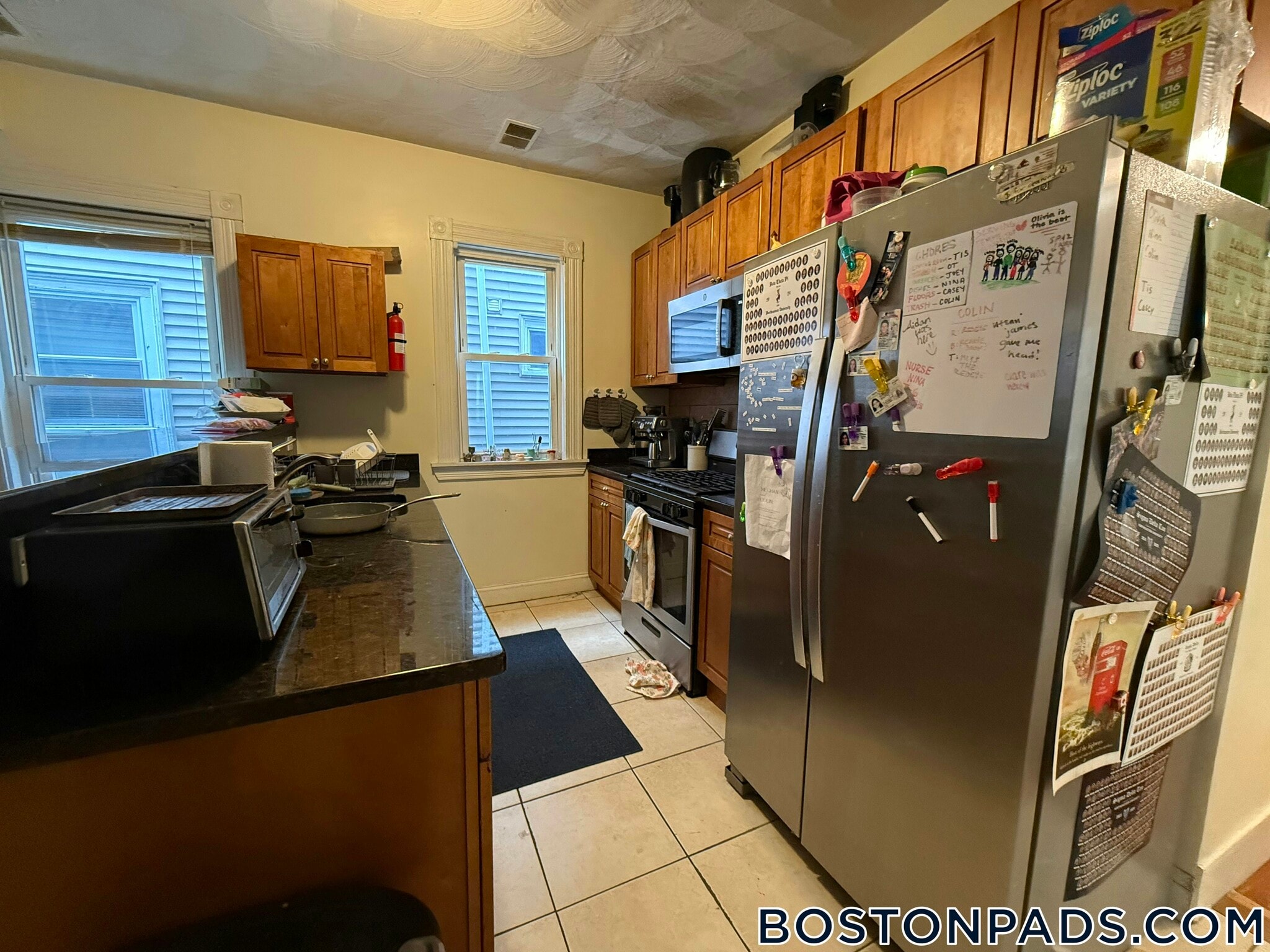 Building Photo - 8 Carmel St