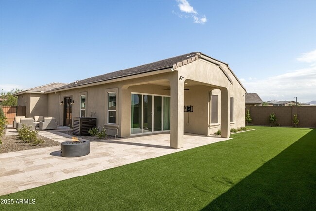 Building Photo - 21425 N 59th St