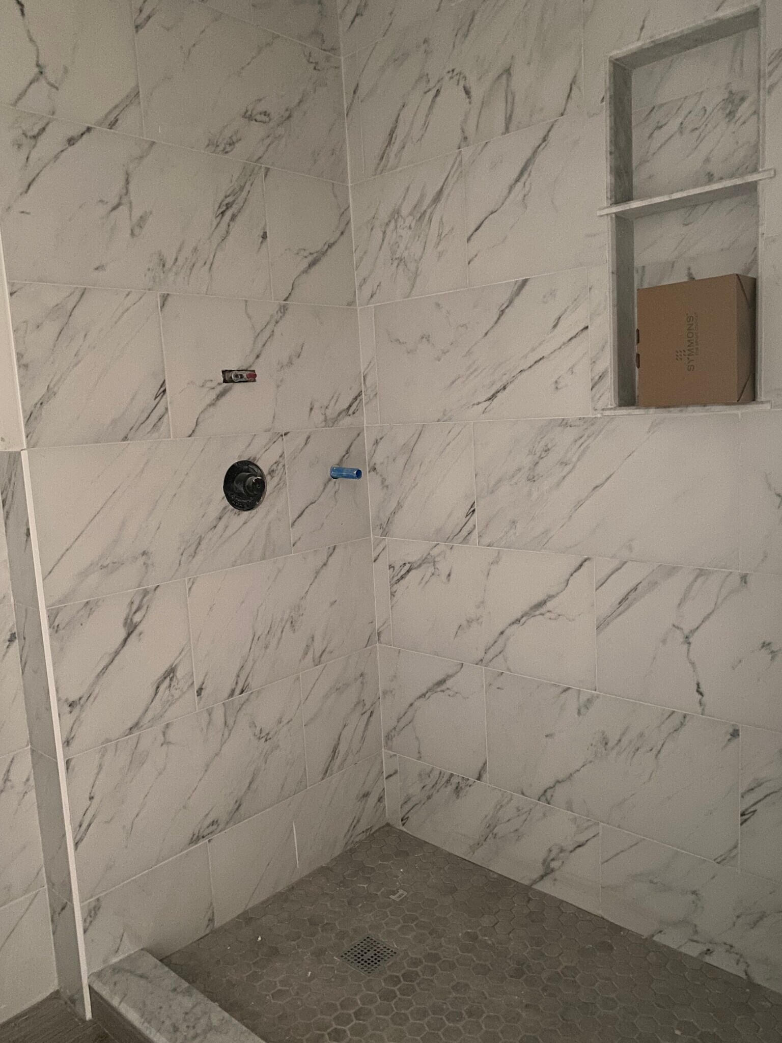 Building Photo - 83 Brook St