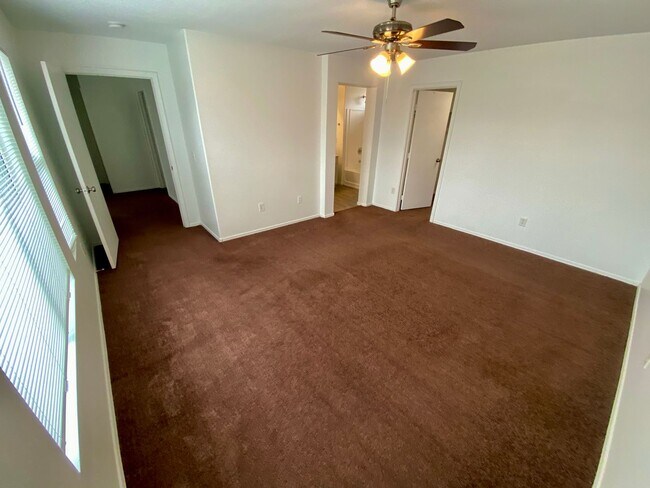 Building Photo - Beautiful Maricopa 3 Bedroom 2 Bath Home