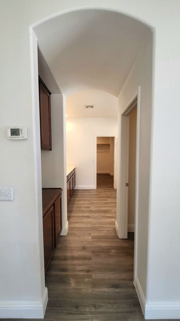 Building Photo - MAYFIELD RANCH ESTATES - N. Mayfield Ranch...