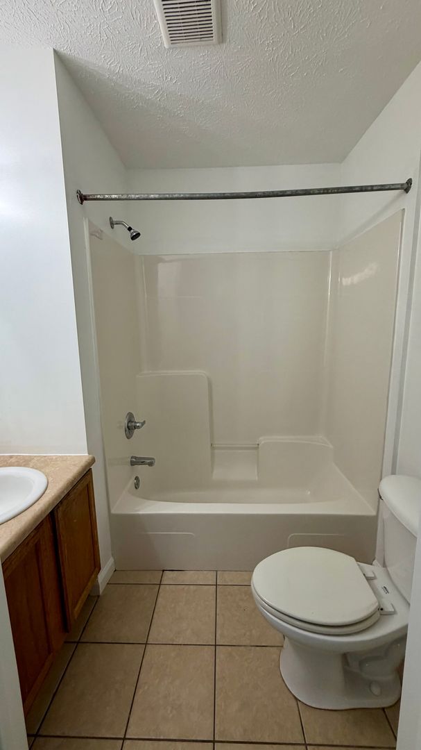 Building Photo - 9127 Laird St