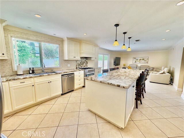 Building Photo - 20441 Ravenwood Ln