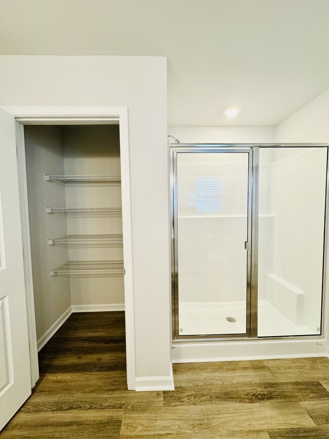 Building Photo - 1024 Kinness Dr