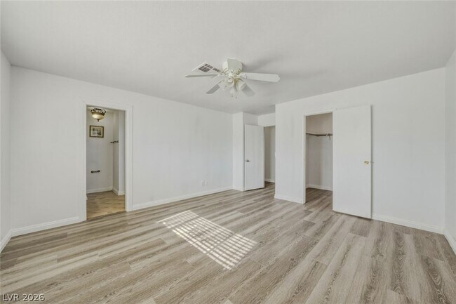 Building Photo - 6760 W Oakey Blvd