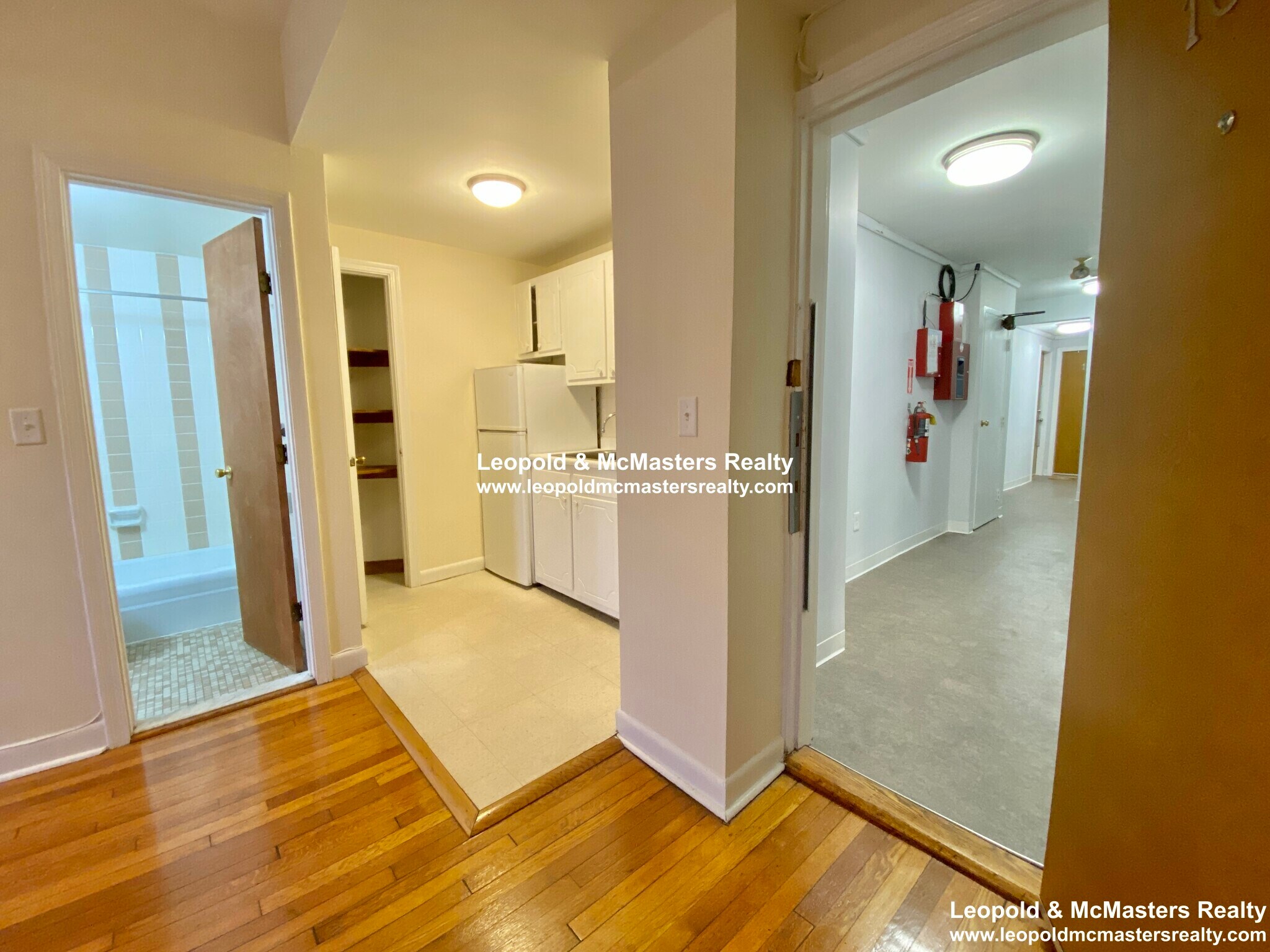 Building Photo - 177 Beacon St