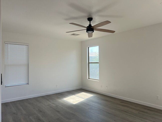 Building Photo - 4 Bedroom Gilbert Home For Rent