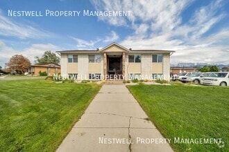 Building Photo - 8449 W Bridge Rd