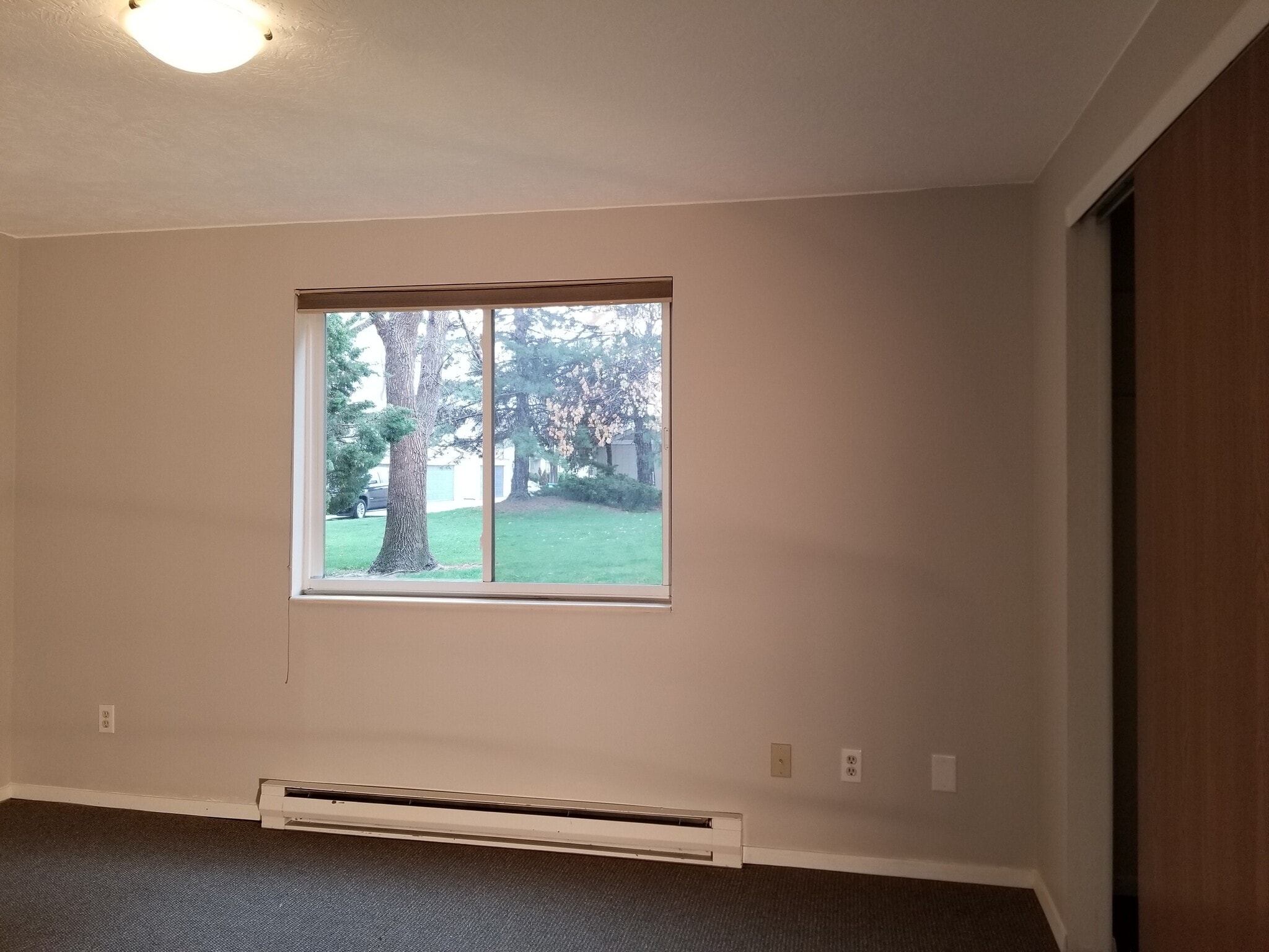 Building Photo - 1030 Davidson Dr