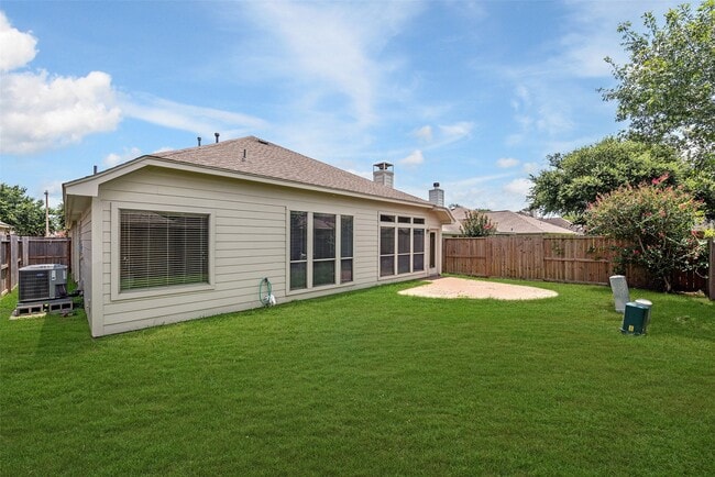 Building Photo - 871 Falling Springs Ln
