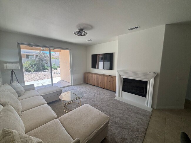 Building Photo - 2 BEDROOM, 2 BATHROOM IN 55+ COMMUNITY OF JESS RANCH