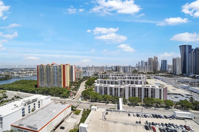 Building Photo - 300 Sunny Isles Blvd