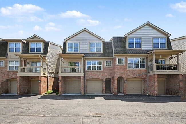 Building Photo - 2878 Barclay Wy