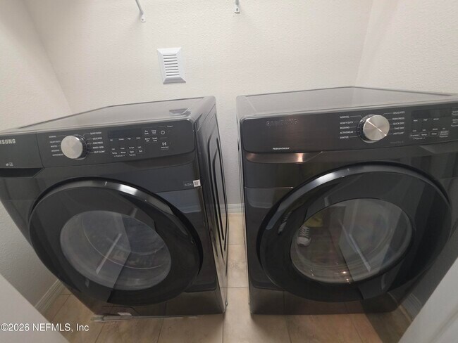 Building Photo - 7026 Butterfly Ct