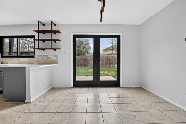 Building Photo - 8409 Nairn Dr