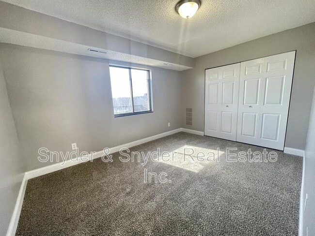 Building Photo - 2605 Terrace Ave