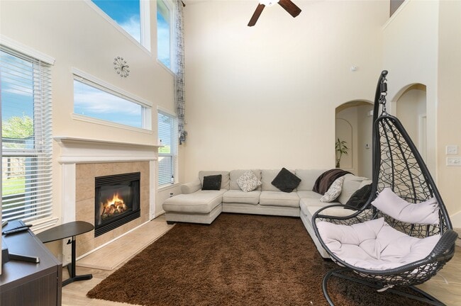 Building Photo - 24618 Malca Manor Dr