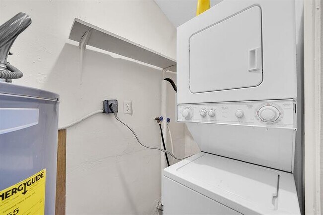 Building Photo - 131 NW 57th St