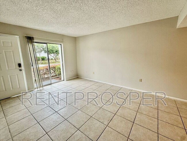 Building Photo - 4267 S Semoran Blvd