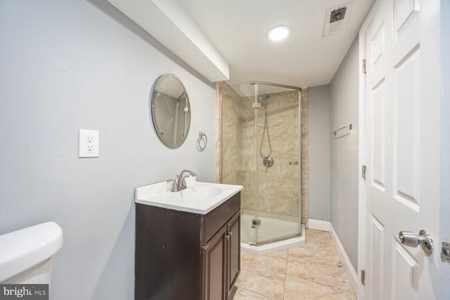 Building Photo - 2909 Echodale Ave