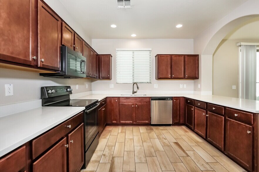 Building Photo - 2946 N 72nd St