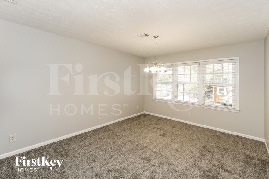 Building Photo - 1285 Gatewood Dr