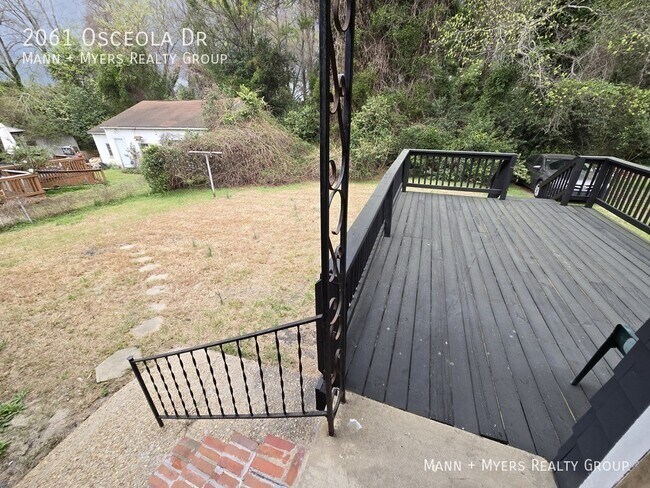 Building Photo - 2061 Osceola Dr