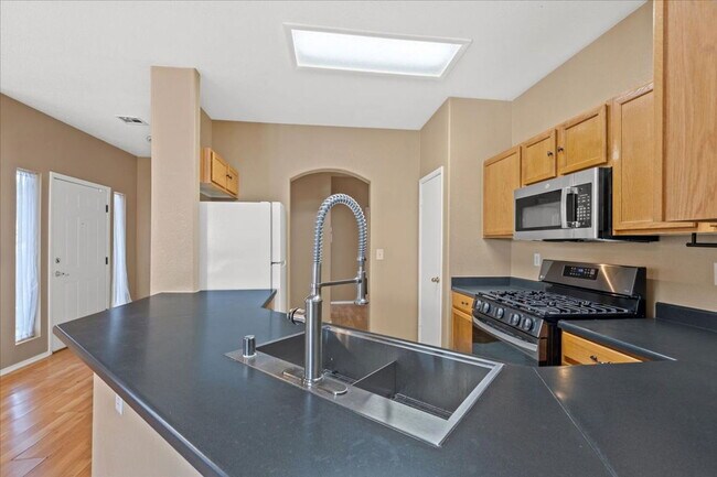 Building Photo - 7904 Smokey Ridge Ct