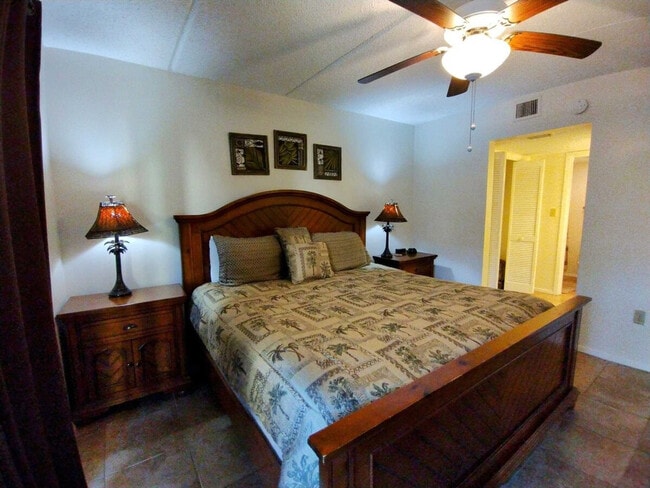 Building Photo - 2401 Gulf Blvd