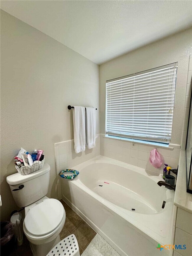 Building Photo - 1071 Tumbleweed Trail