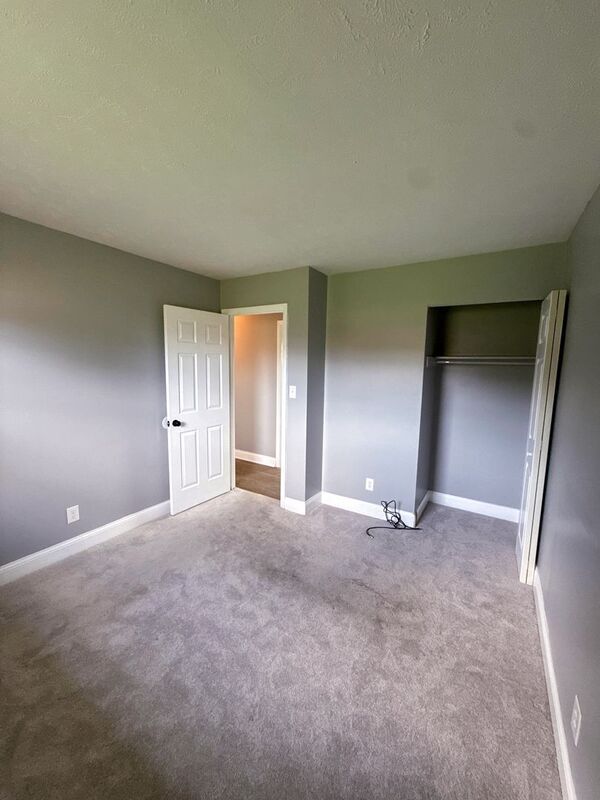 Building Photo - 1386 Faber Ave