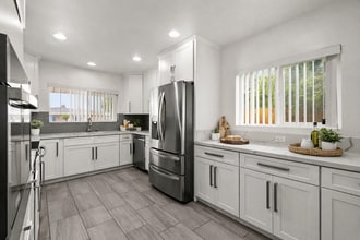 Building Photo - 7 Bed 3 Bath House on Prime Dorothy Way - Minutes Walk to Campus!!