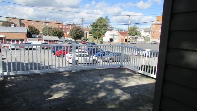 Building Photo - 11 E Orange St