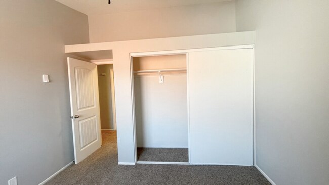 Building Photo - Temecula Pool Home - 4 Bed | 2.5 Bath