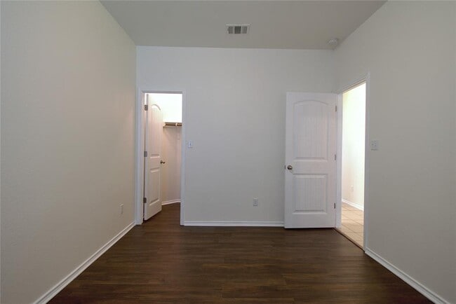 Building Photo - 16724 Ruggio Rd