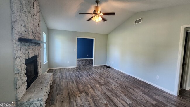 Building Photo - 78 Green Wing Rd