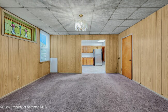 Building Photo - 396 Winola Ave