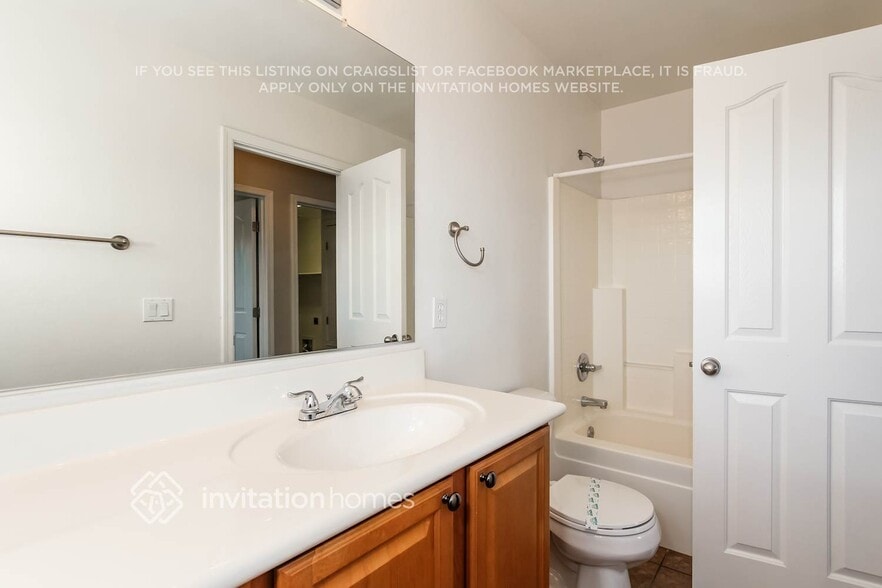 Building Photo - 11166 W McKinley St