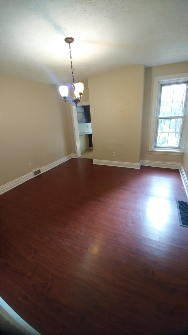 Building Photo - 1415 Sandusky St