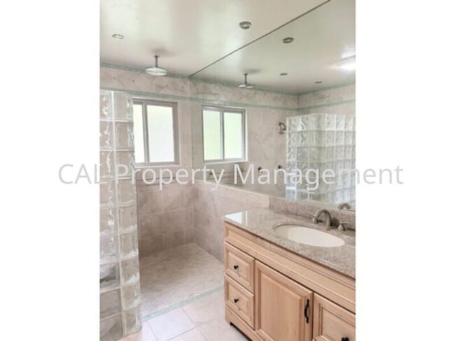 Building Photo - Beautiful 3-Bedroom Pebble Beach Home!