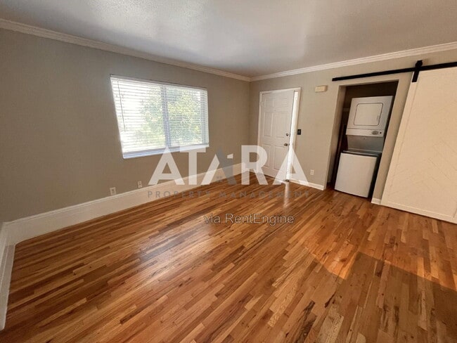 Building Photo - 575 S 1000 E