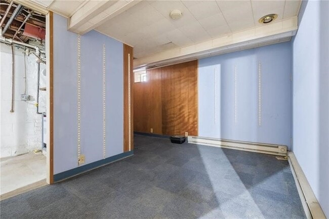 Building Photo - 3841 Lawnview Ave