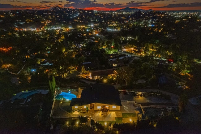 Building Photo - 1853 Penasco Rd