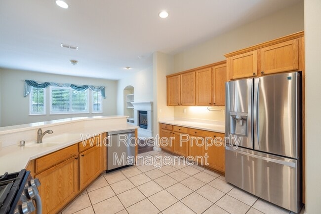 Building Photo - 2713 Robinson Creek Ln