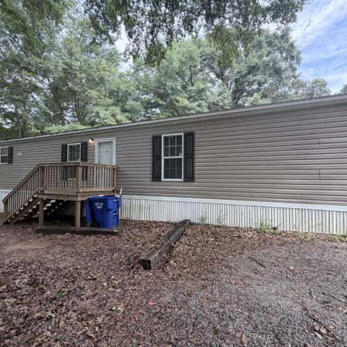 Building Photo - 127 Evans Ave