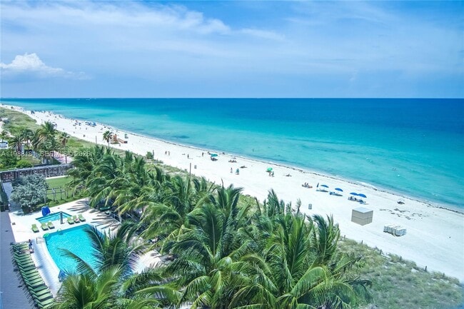 Building Photo - 6801 Collins Ave