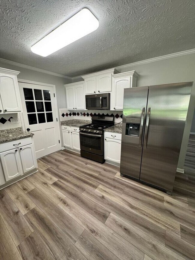 Building Photo - !!!WARNING: AVOID SCAMS CONFIRM RENTAL AT ...