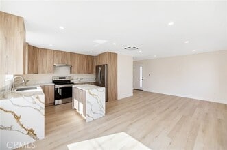 Building Photo - 503 Geneva St