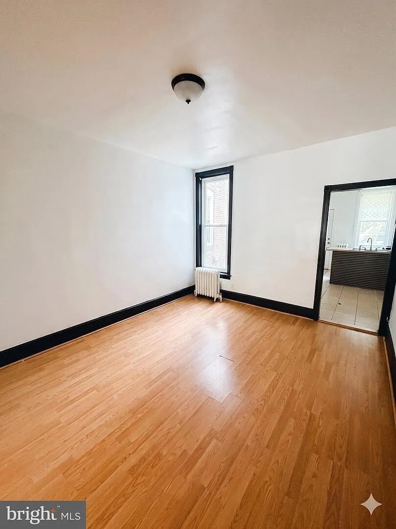 Building Photo - 1515 Dyre St