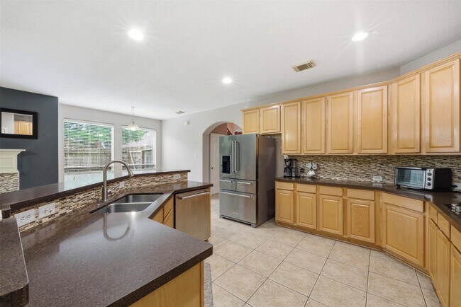 Building Photo - 3331 Lost Maple Forest Ct
